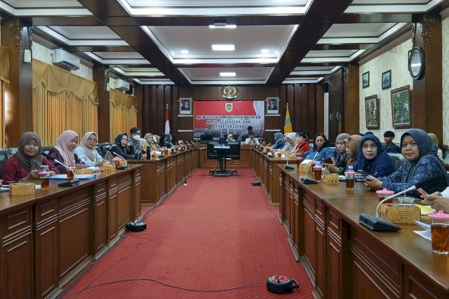 LINDUNGI HASIL KARYA UMKM, BAPPERIDA SOSIALISASIKAN HAK KEKAYAAN INTELEKTUAL