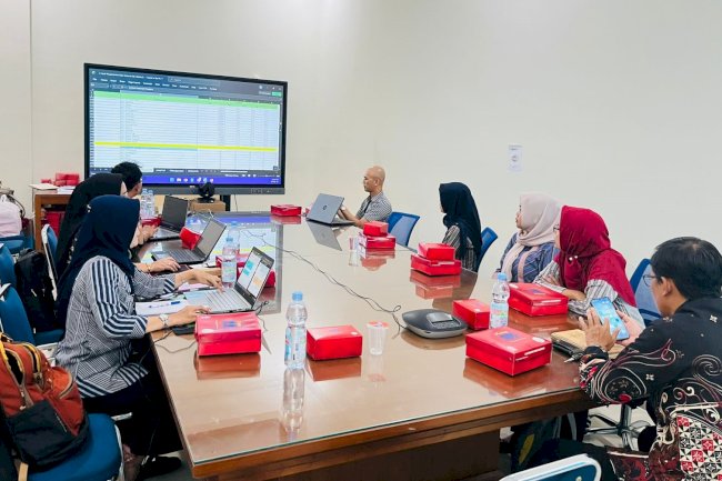 PASTIKAN KETERSEDIAAN DATA AKURAT, BAPPERIDA LAKUKAN DESK PENGUMPULAN DAN PEMERIKSAAN DATA