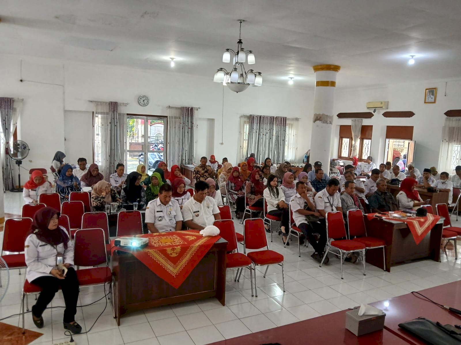 KLATEN GENCAR SOSIALISASIKAN PENGUSULAN GEOPARK BAYAT PURBA MENYASAR 13 KECAMATAN DELINIASI
