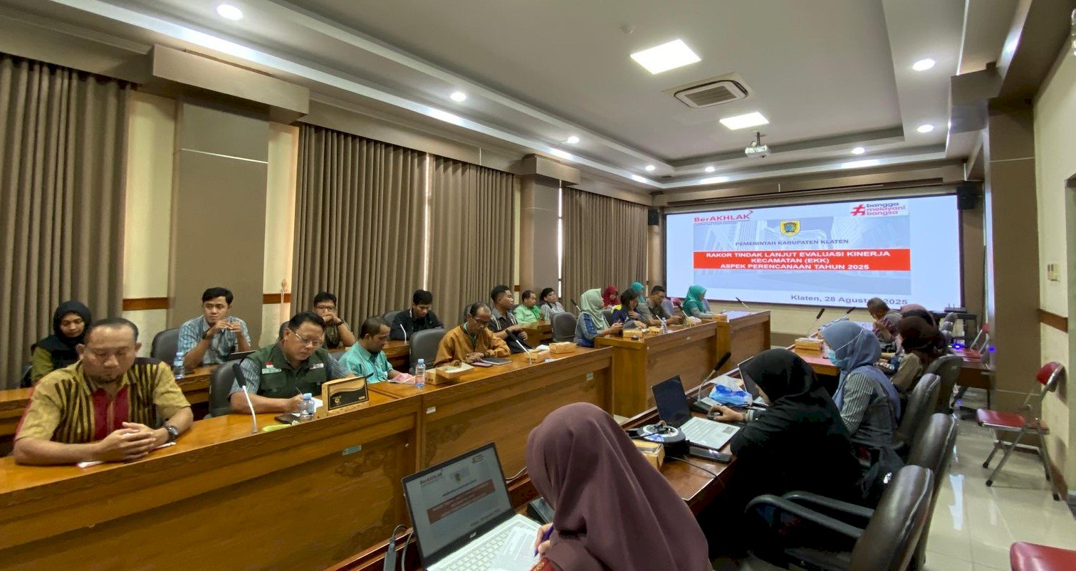 EVALUASI KINERJA KECAMATAN BUKAN HANYA BENTUK EVALUASI KINERJA