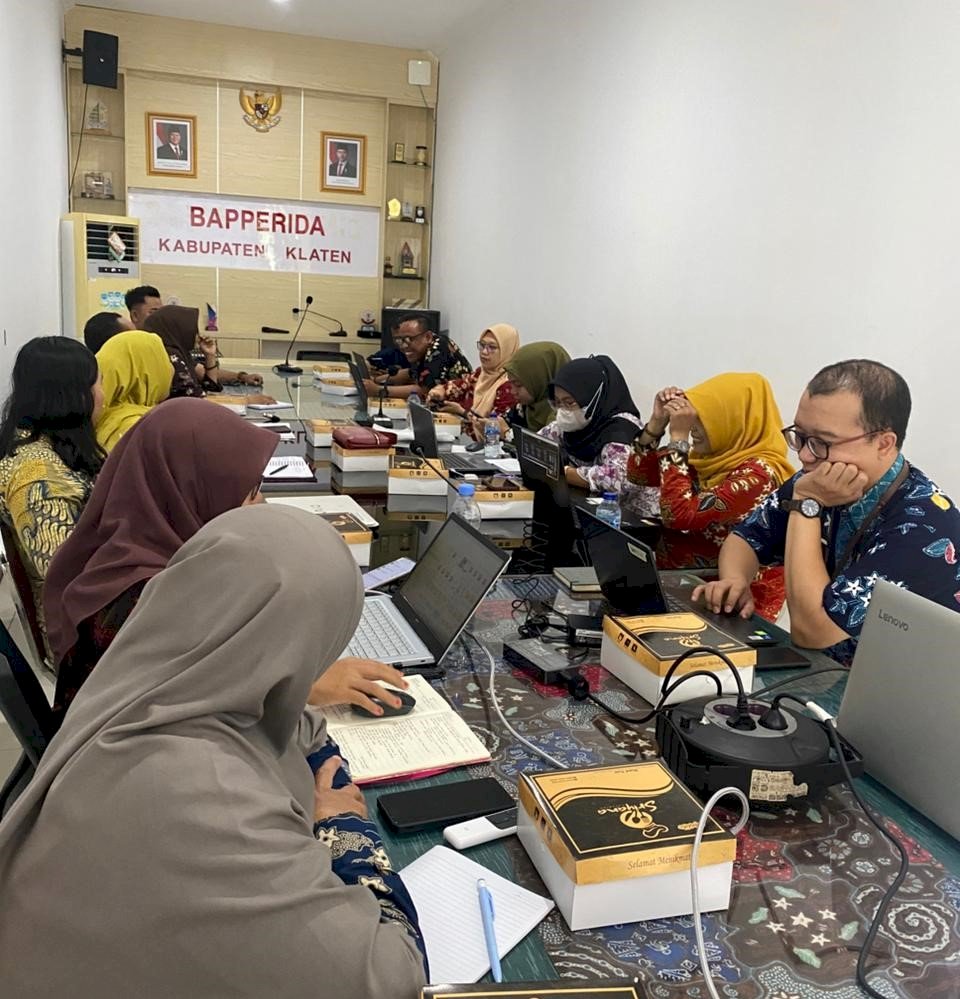 BAPPERIDA LAKSANAKAN FINALISASI KERTAS KERJA SETDA KLATEN TAHUN 2025-2029