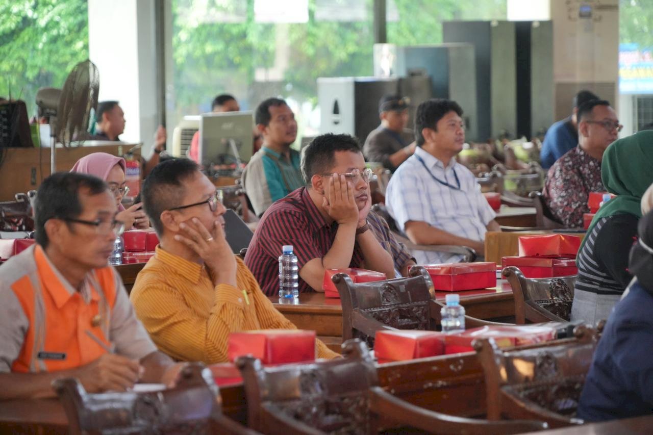 WAKIL BUPATI KLATEN SAMPAIKAN PRIORITAS PENANGGULANGAN KEMISKINAN MELALUI PENGURANGAN KANTONG-KANTONG KEMISKINAN