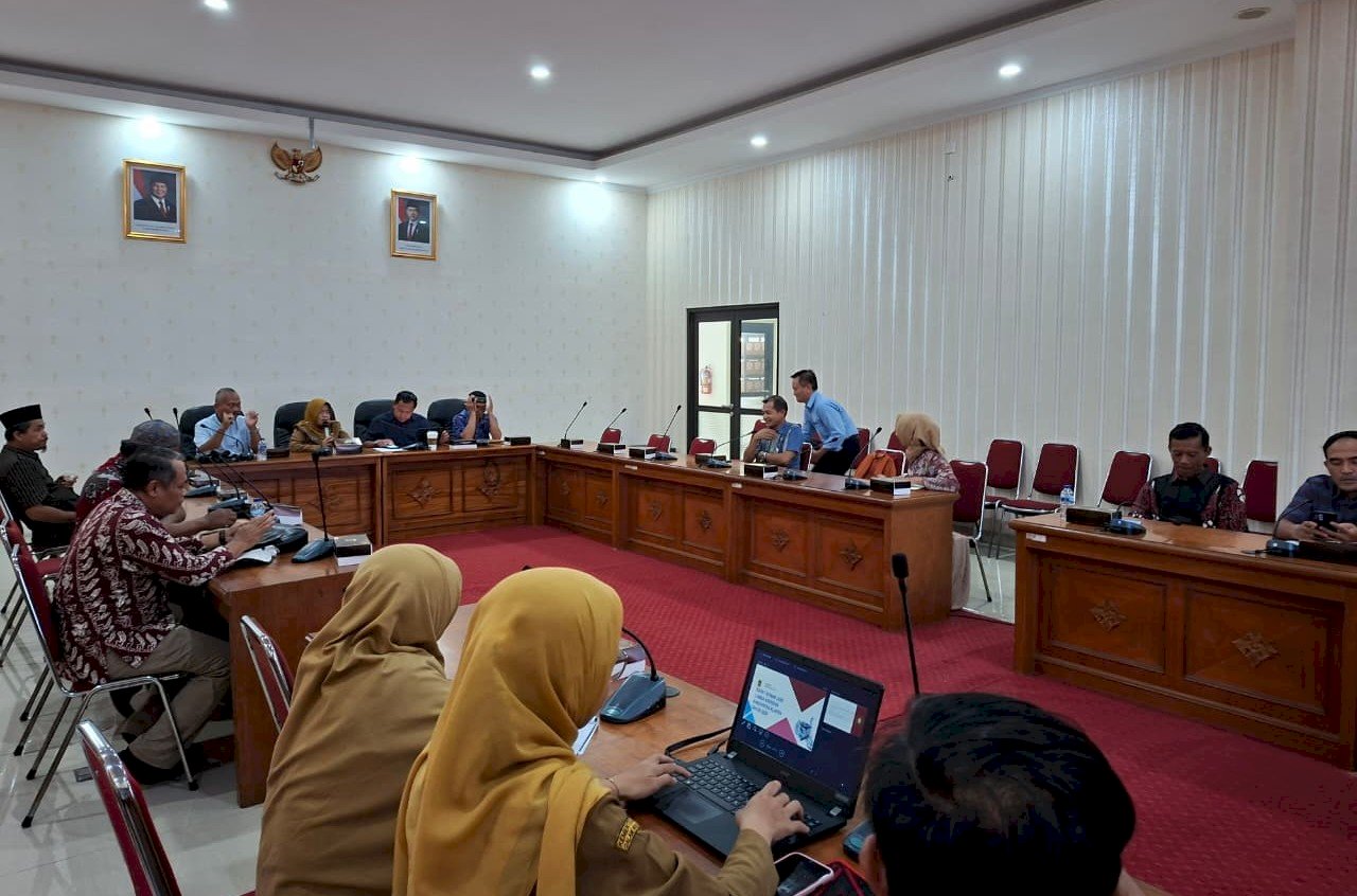 UNTUK KEPUTUSAN OBYEKTIF DAN ADIL, BAPPERIDA GELAR RAPAT DEWAN JURI KRENOVA