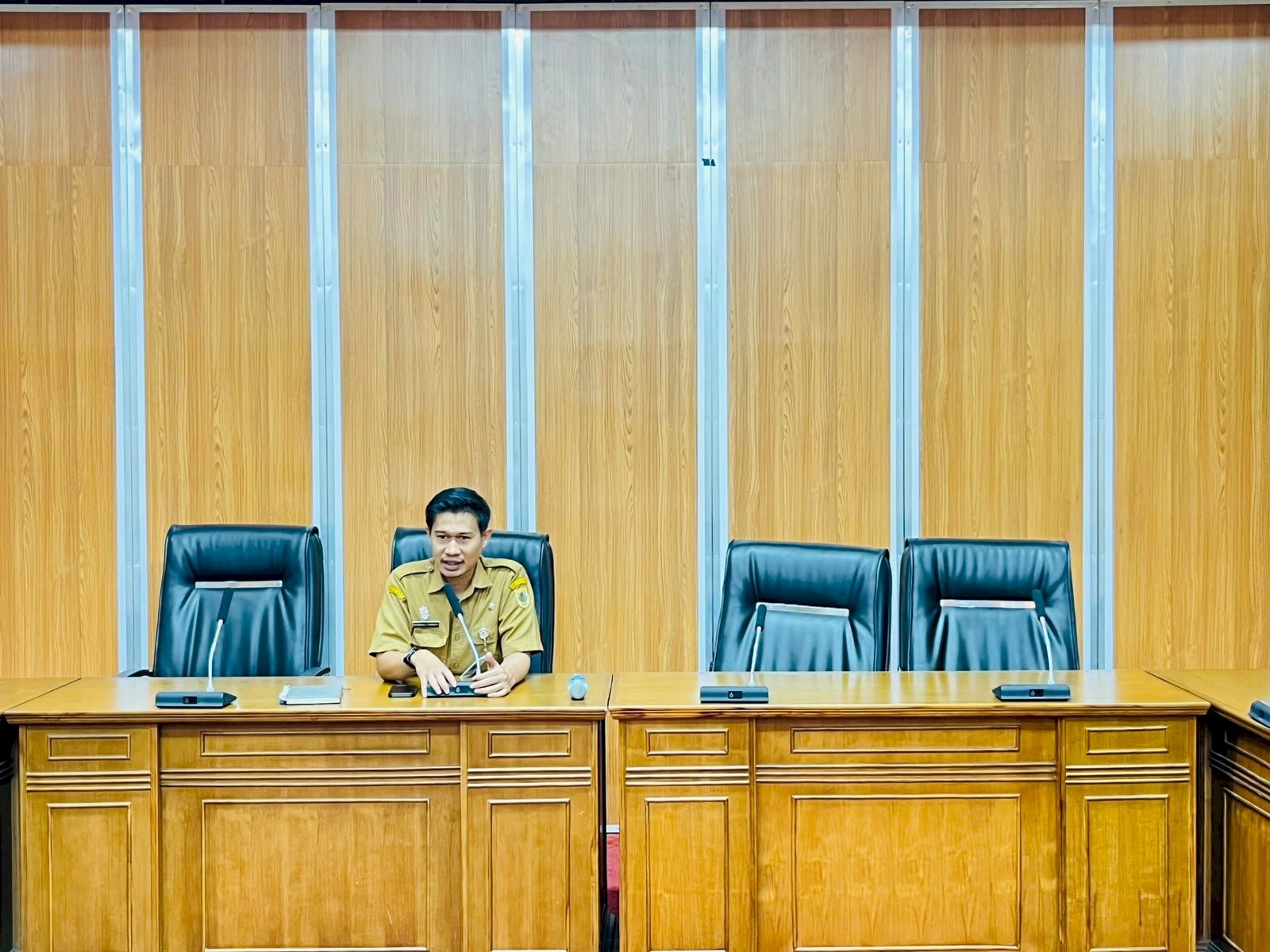 BAPPERIDA KLATEN LAKSANAKAN DESK VERIFIKASI CAPAIAN PELAKSANAAN RENJA PERANGKAT DAERAH TRIWULAN II TAHUN 2026
