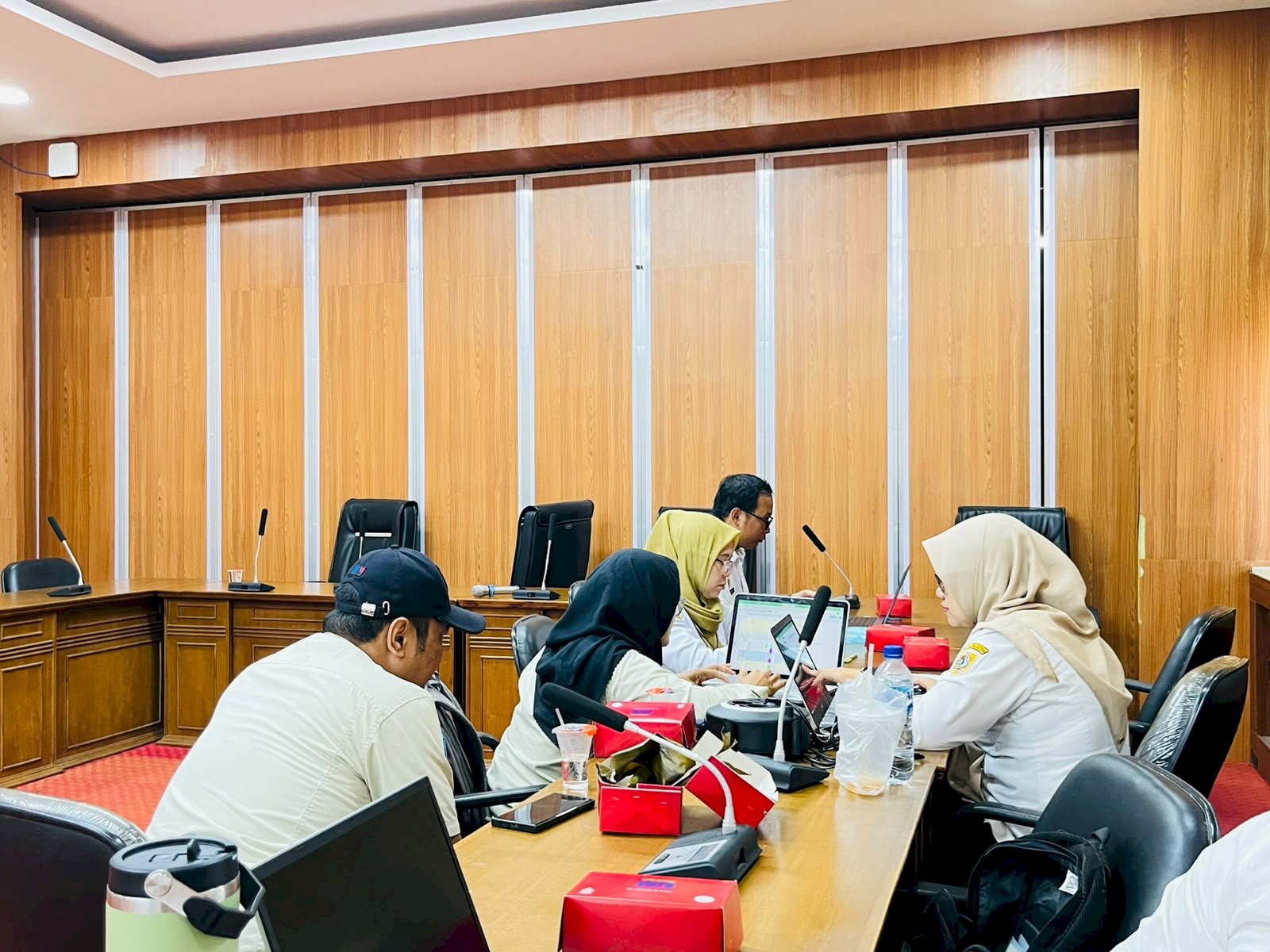 BAPPERIDA KLATEN LAKSANAKAN DESK VERIFIKASI CAPAIAN PELAKSANAAN RENJA PERANGKAT DAERAH TRIWULAN II TAHUN 2026