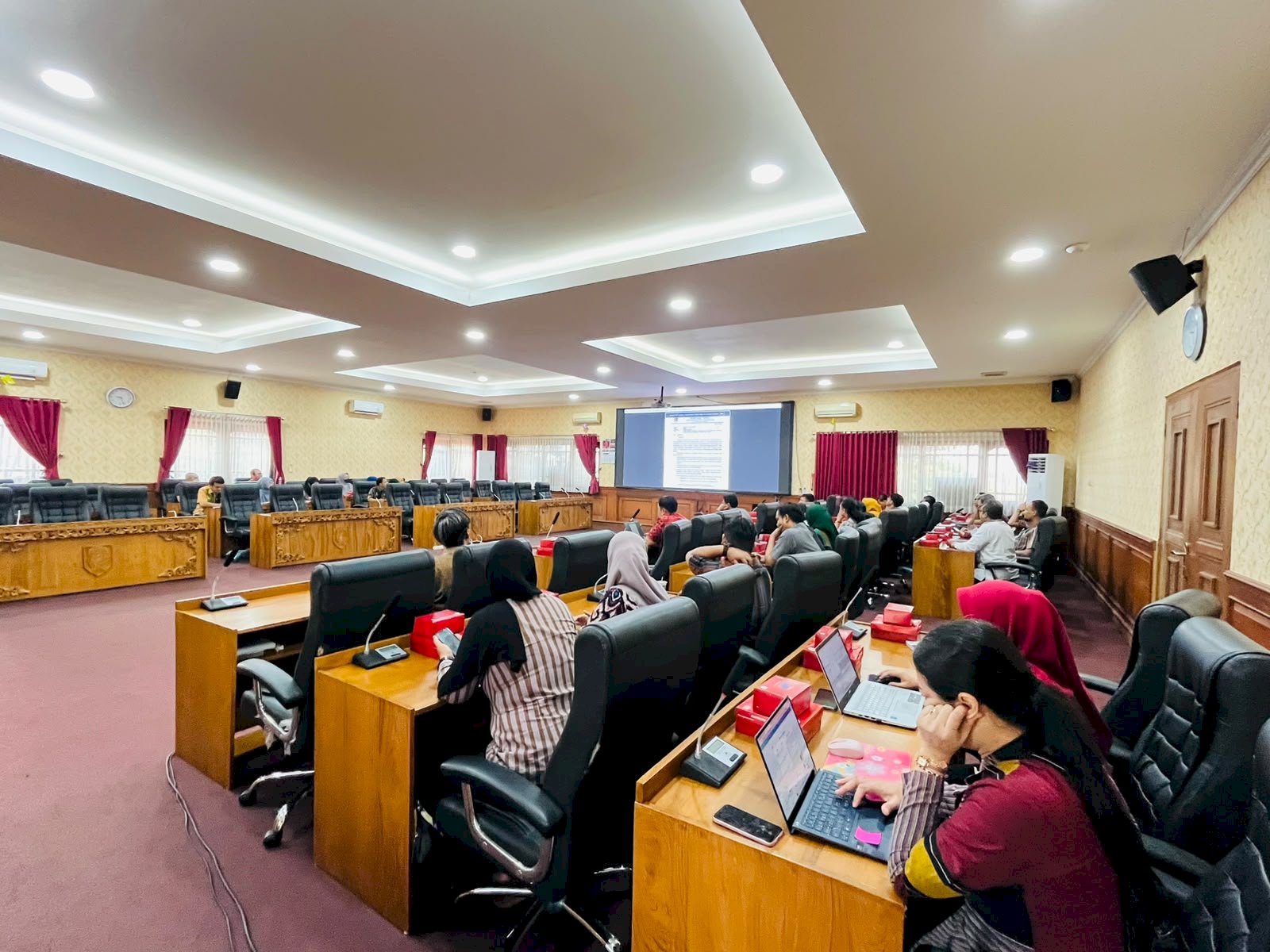 DUKUNG IMPLEMENTASI SATU DATA INDONESIA, BAPPERIDA GELAR PENYUSUNAN DAFTAR DATA DAERAH 