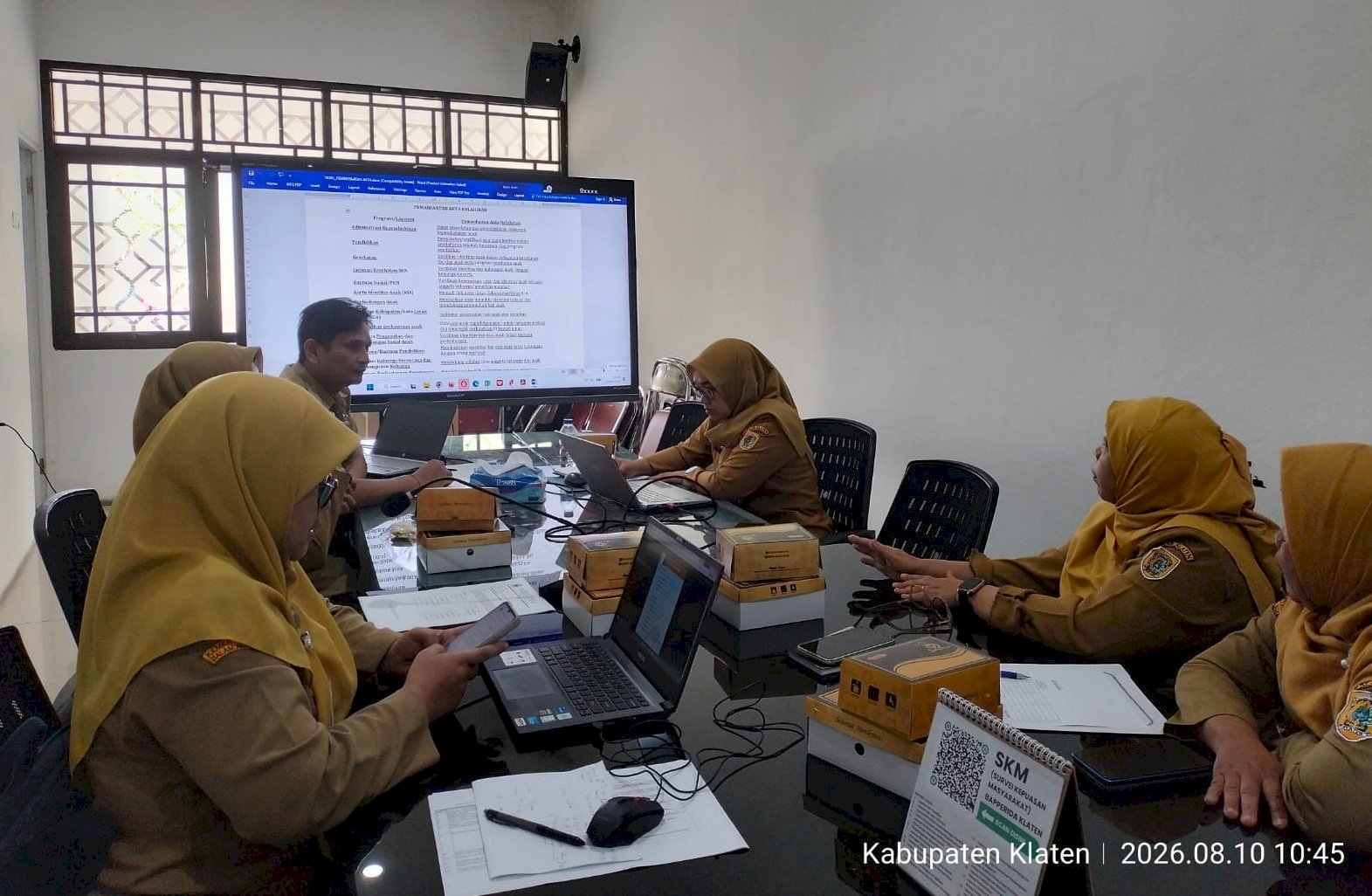 VERIFIKASI DATA PEMANTAUAN DAN EVALUASI PENCAPAIAN TARGET ADMINISTRASI KEPENDUDUKAN