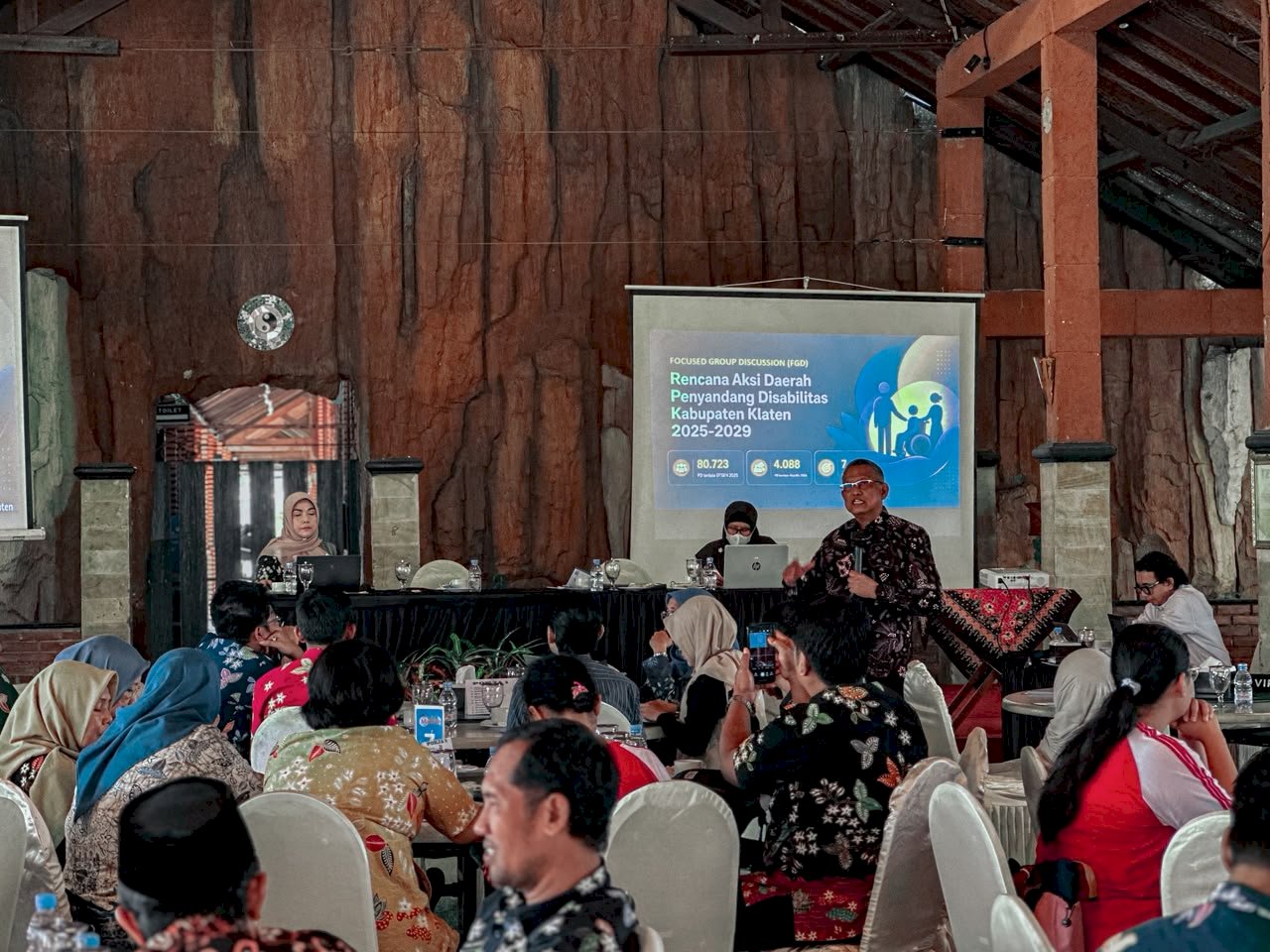 BAPPERIDA LAKSANAKAN FGD PENYUSUNAN RAD PENYANDANG DISABILITAS