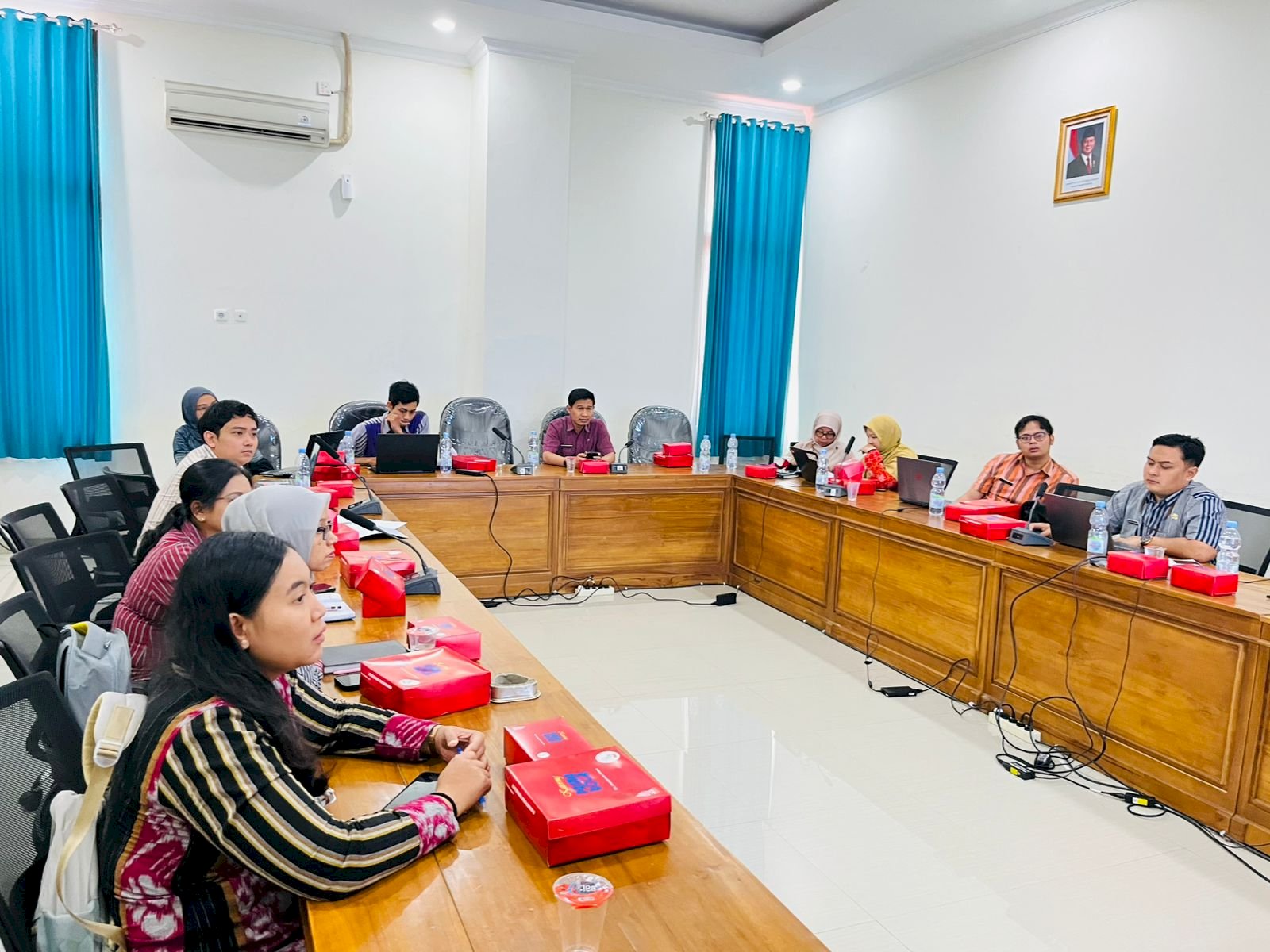 BAPPERIDA KLATEN GELAR DESK RANCANGAN AWAL DAFTAR DATA TAHUN 2027
