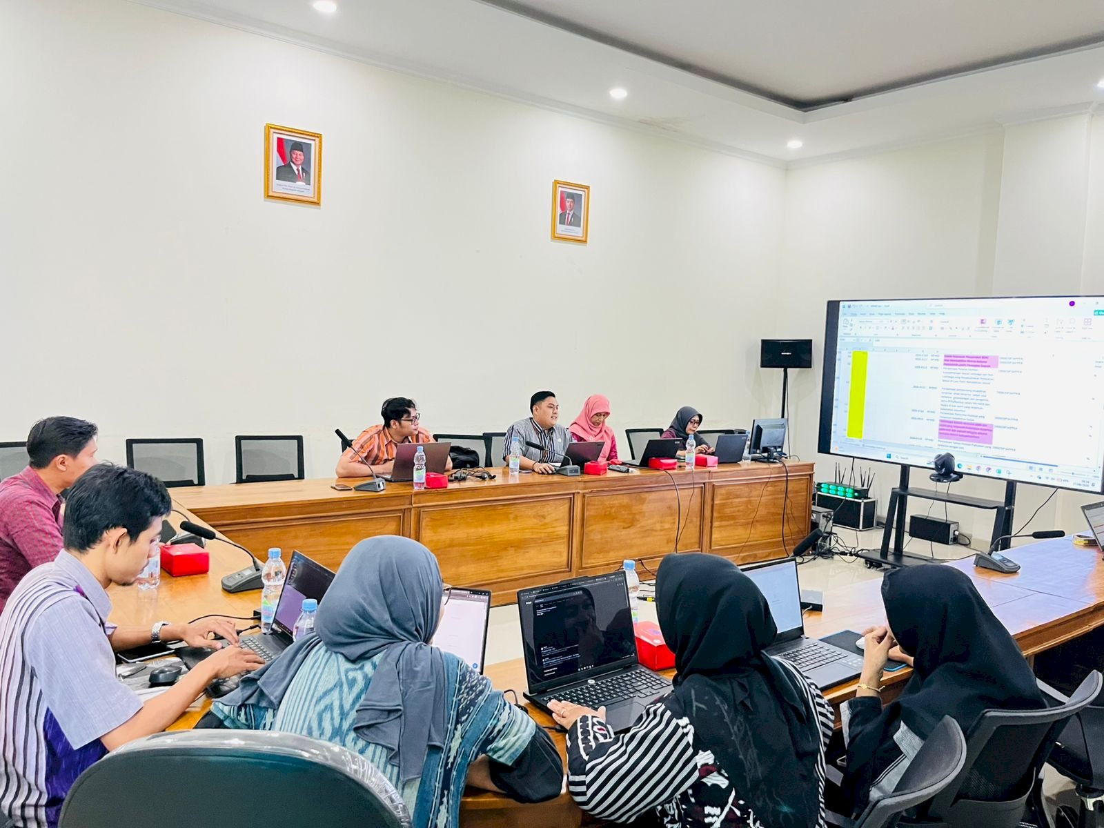 BAPPERIDA KLATEN GELAR DESK RANCANGAN AWAL DAFTAR DATA TAHUN 2027